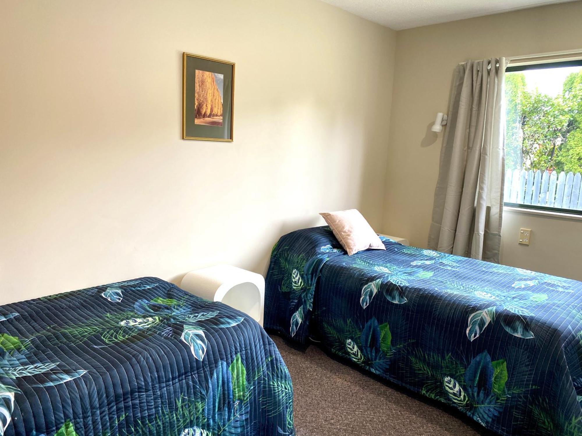 Heritage Park Lodge Haast Buitenkant foto