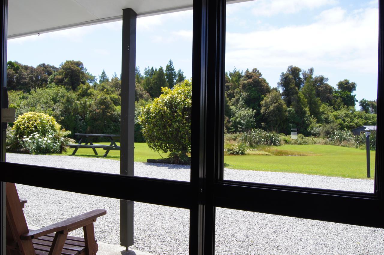 Heritage Park Lodge Haast Buitenkant foto